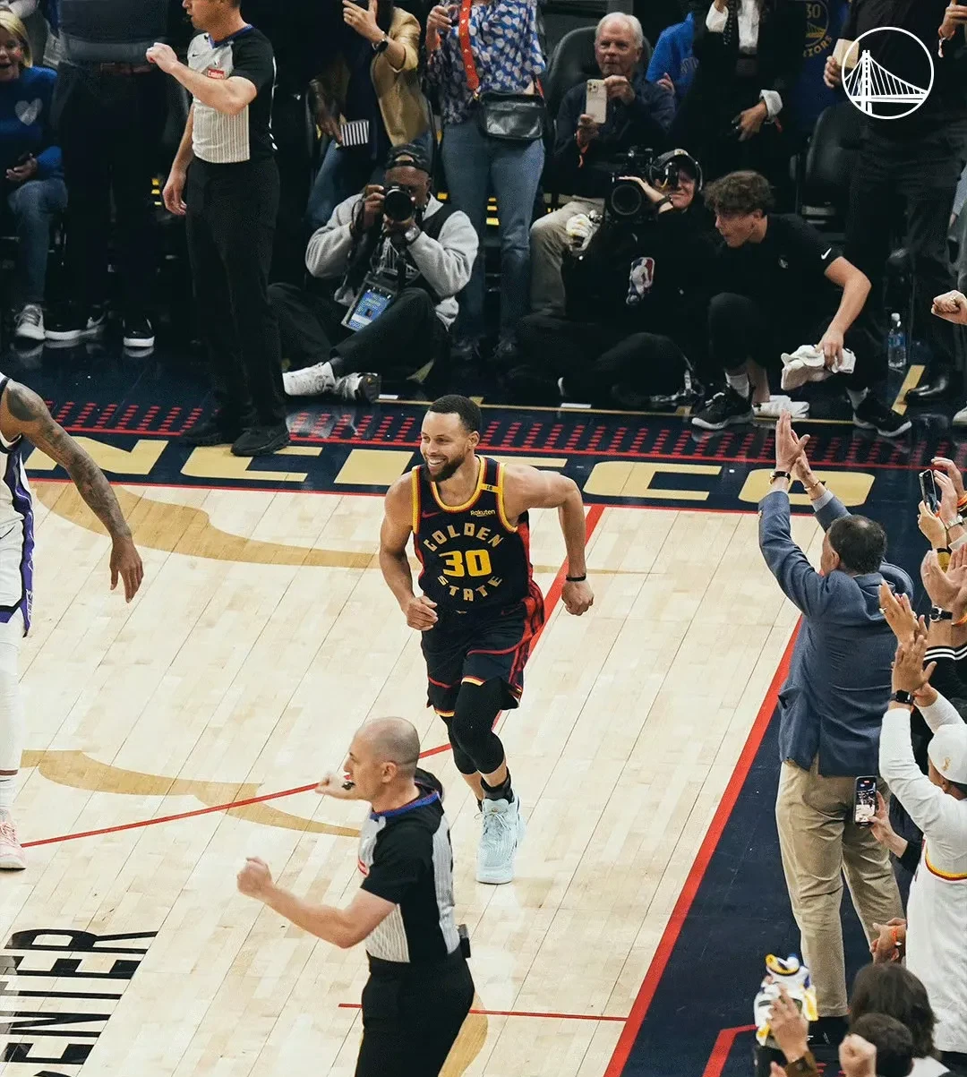 开云app-关于库里重返赛场，重返赛场首场状态出色，热火观众沸腾！再创辉煌时刻的信息