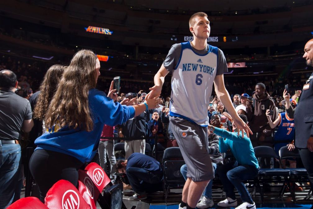 纽约尼克斯发布备战花絮；赛前调整名单；欧冠任务艰巨；高层口径保持一致的简单介绍