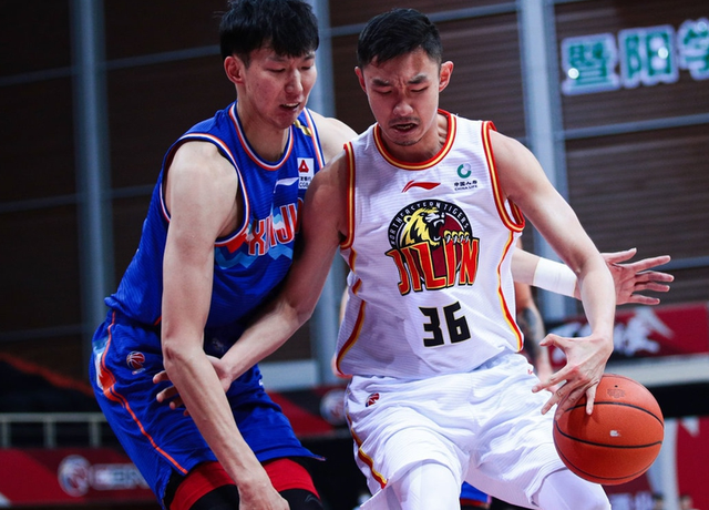 关于加时末段CBA常规赛焦点战，夏洛特黄蜂刷新队史纪录，目标明确，纪律约束更严格的信息